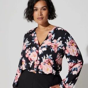 Torrid Women's Floral Top - Black and Pink